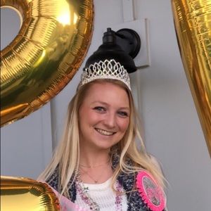 Meet your Posher, Heidi